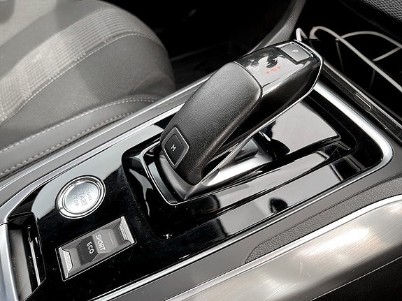 Peugeot 308 10 of 15