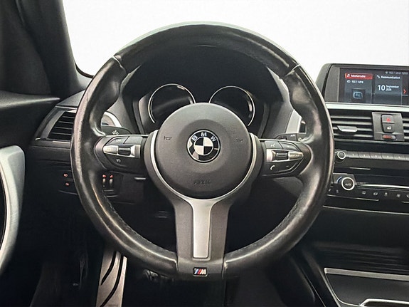 BMW 118i 15 of 28