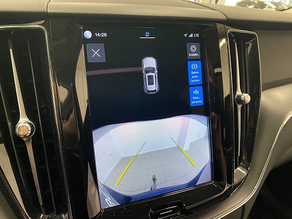 Volvo XC60 25 of 28