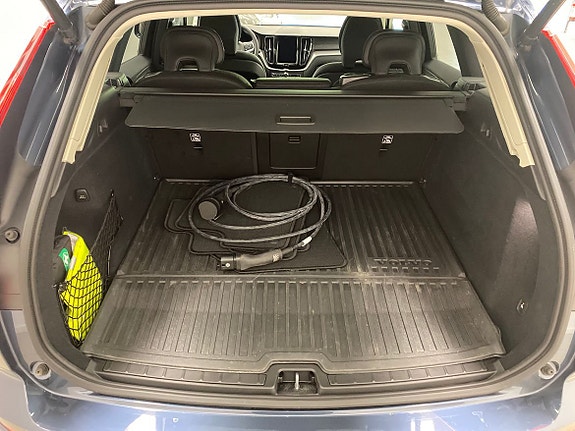 Volvo XC60 19 of 28