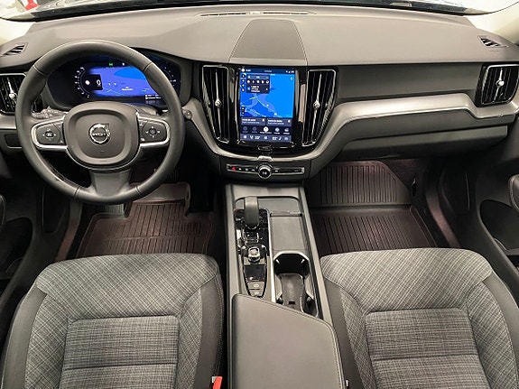 Volvo XC60 11 of 28