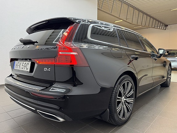 Volvo V60 3 of 24