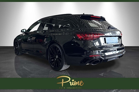 Audi RS4 17 of 23