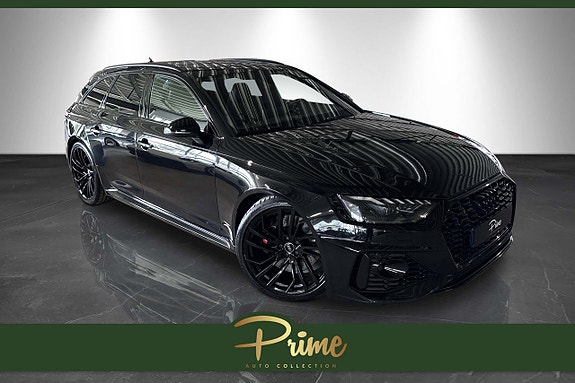 Audi RS4 2 of 23