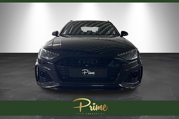Audi RS4 3 of 23