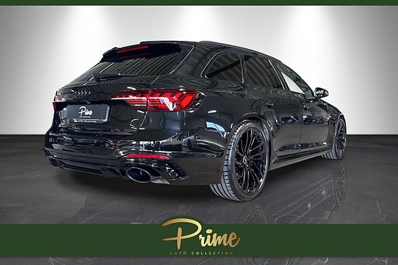 Audi RS4 19 of 23