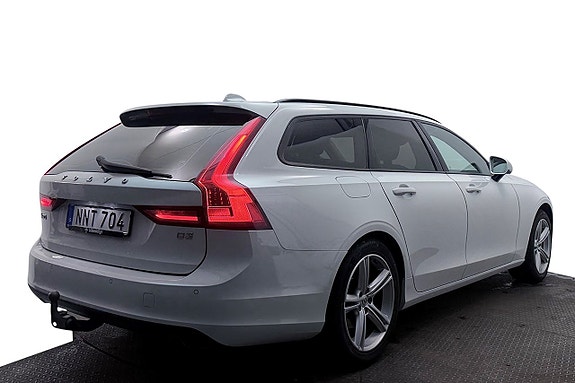 Volvo V90 6 of 30