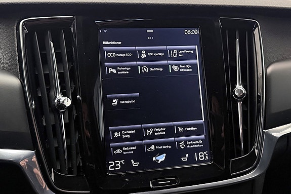 Volvo V90 25 of 30
