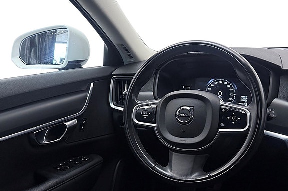 Volvo V90 17 of 30