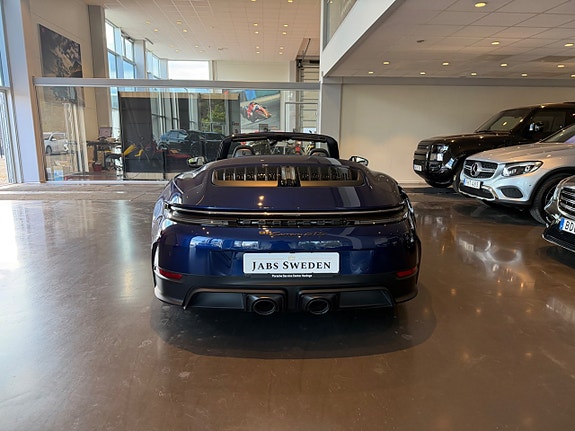 Porsche 911 5 of 6