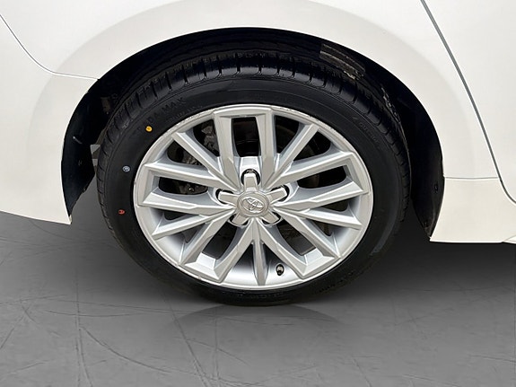 Toyota Corolla 25 of 26