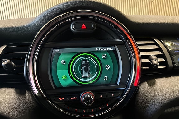 MINI Cooper S 10 of 11
