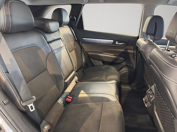 Renault Koleos 12 of 13