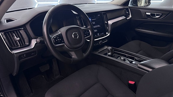 Volvo V60 Cross Country 10 of 20