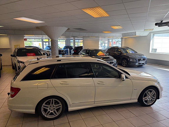 Mercedes-Benz C220 5 of 15