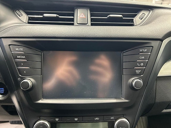 Toyota Avensis 16 of 19