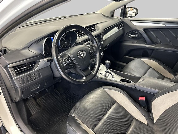 Toyota Avensis 14 of 19