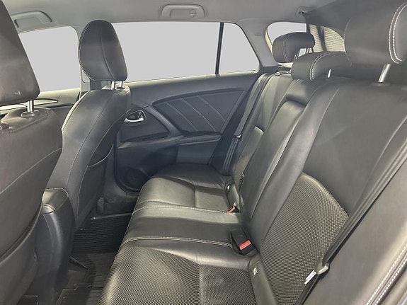 Toyota Avensis 11 of 19