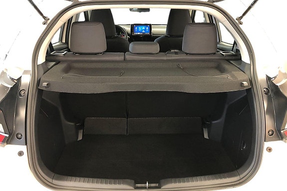 Toyota Yaris 12 of 21