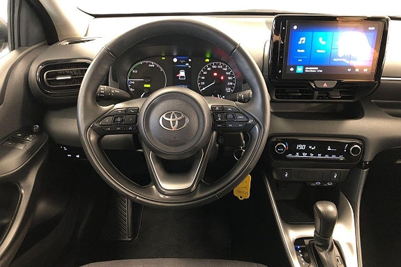 Toyota Yaris 11 of 21