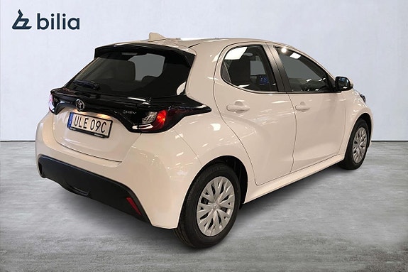 Toyota Yaris 19 of 21