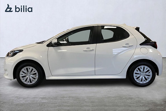 Toyota Yaris 3 of 21