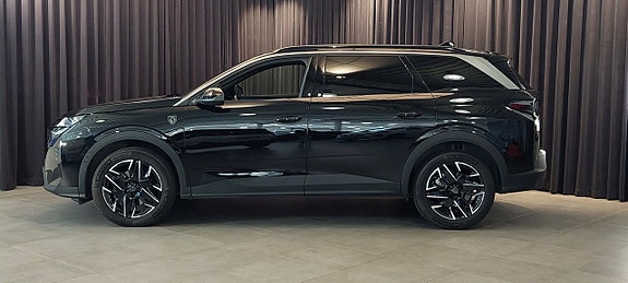 Peugeot 5008 3 of 30
