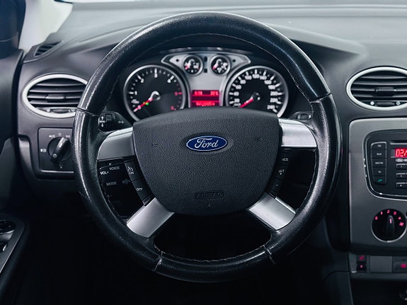 Ford Focus 13 of 16