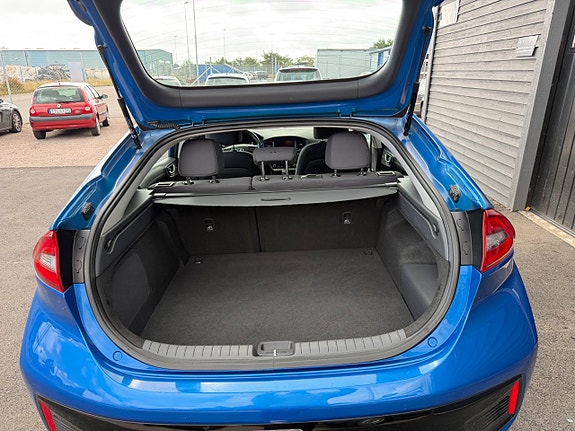 Hyundai IONIQ 22 of 29