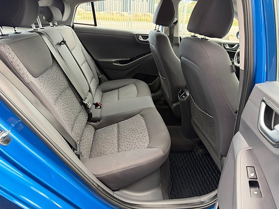Hyundai IONIQ 19 of 29