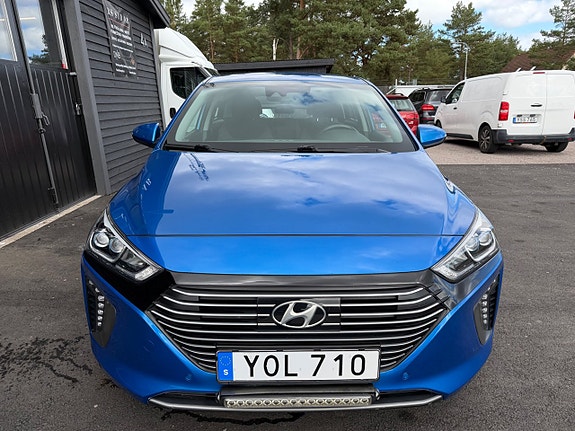 Hyundai IONIQ 3 of 29