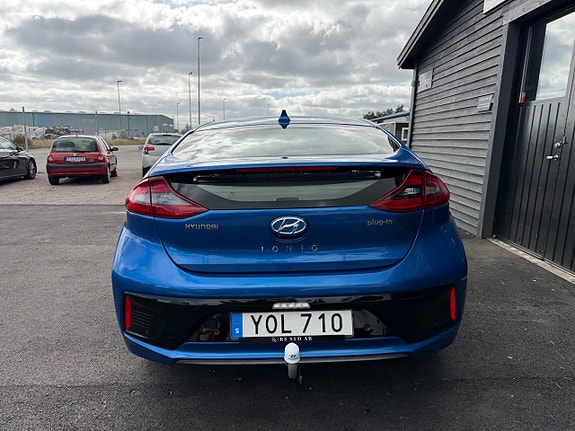 Hyundai IONIQ 8 of 29