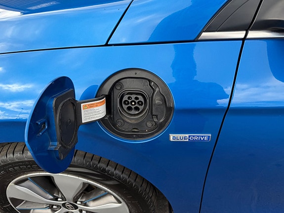 Hyundai IONIQ 28 of 29