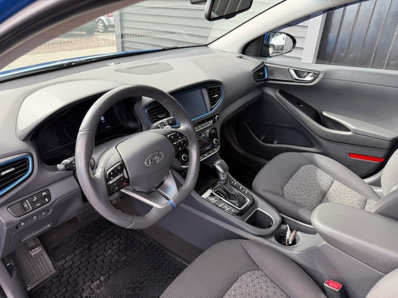 Hyundai IONIQ 20 of 29