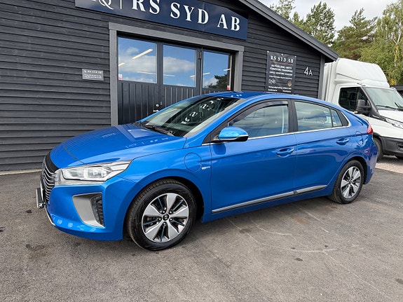 Hyundai IONIQ 2 of 29