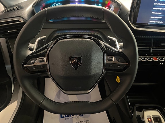Peugeot 208 17 of 18