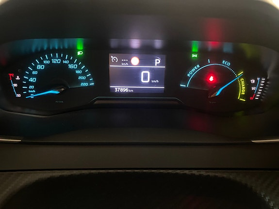 Peugeot 208 11 of 18