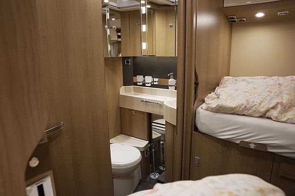 Mercedes-Benz Sprinter Carthago C-Tourer T 149 LE 170hk 9G-Tronic | Långbäddar 23 of 26
