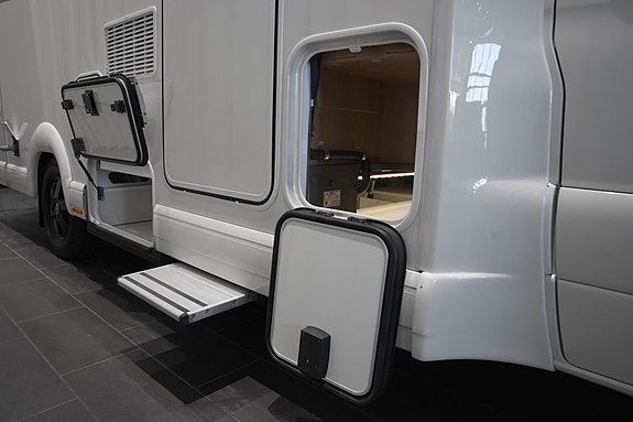 Mercedes-Benz Sprinter Carthago C-Tourer T 149 LE 170hk 9G-Tronic | Långbäddar 5 of 26