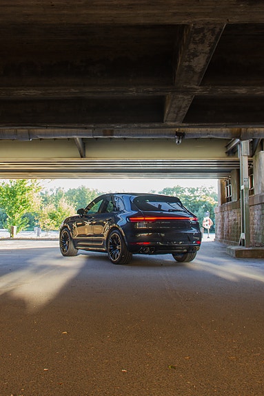 Porsche Macan GTS 4 of 10
