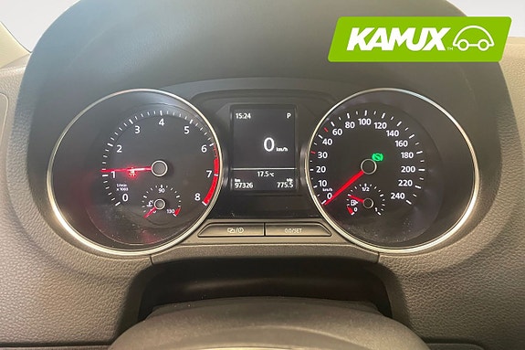 Volkswagen Polo 12 of 18
