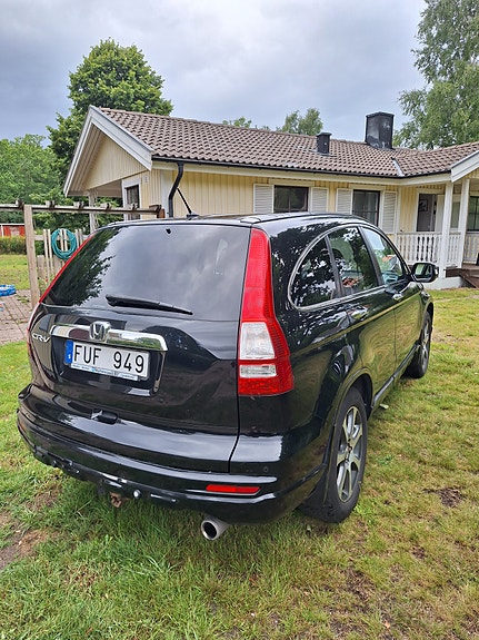 Honda CR-V 4 of 8