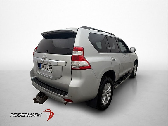 Toyota Land Cruiser 8 of 30