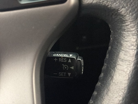Toyota Land Cruiser 18 of 30