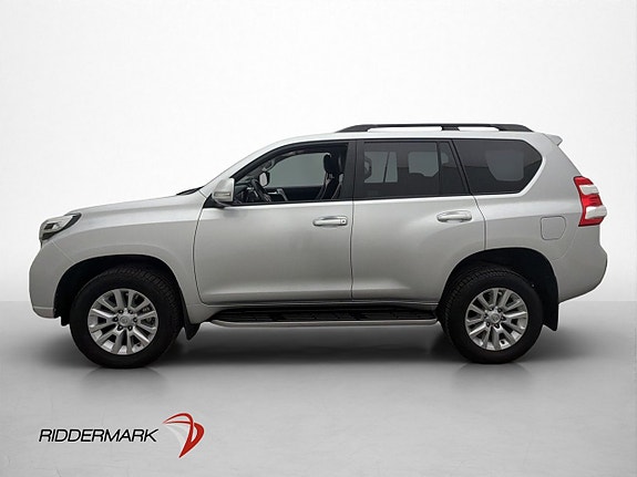 Toyota Land Cruiser 4 of 30