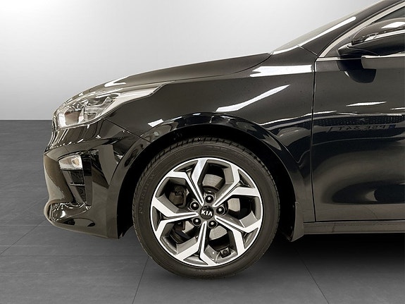 Kia Ceed 16 of 17
