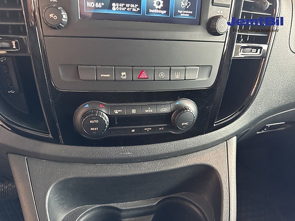 Mercedes-Benz Vito 119 13 of 14