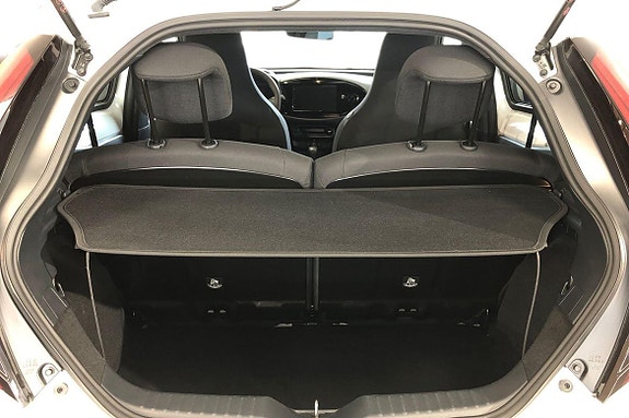 Toyota Aygo X 12 of 21