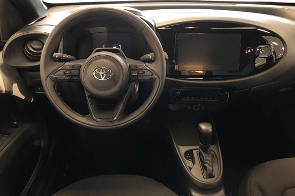 Toyota Aygo X 10 of 21