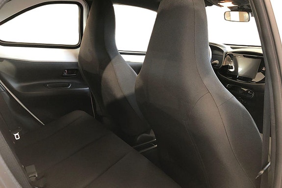 Toyota Aygo X 9 of 21